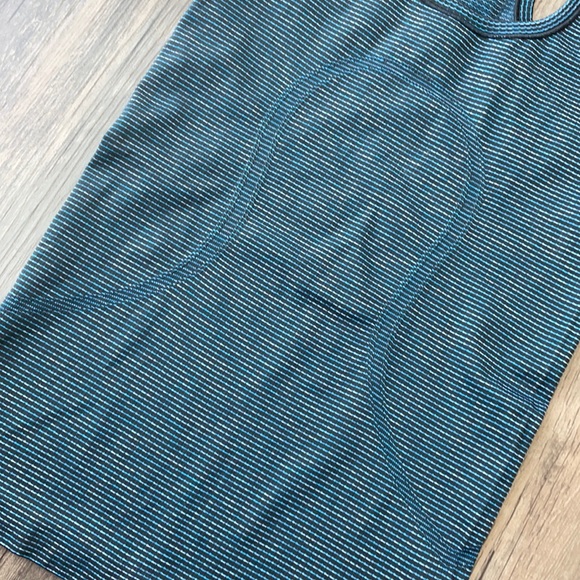 Lululemon Swiftly Tech Racerback - Picture 2 of 8